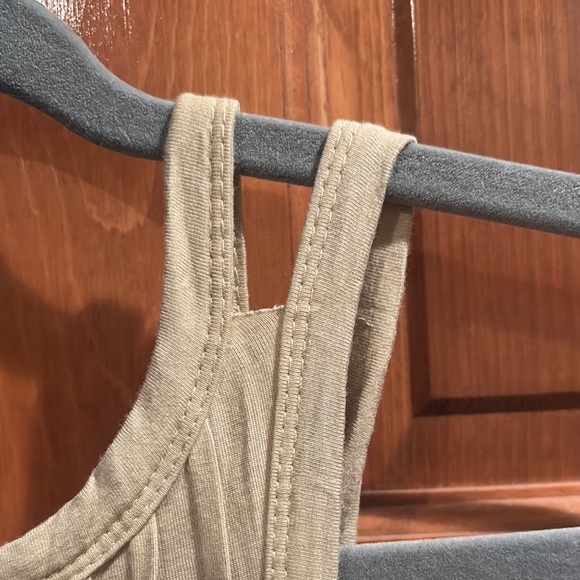 POL Tan Sleeveless Dress with Lace Detail - Picture 6 of 8